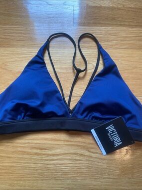 NWT New with Tags Victoria Sport Victorias Secret Navy Blue Strappy Sports Bra